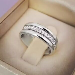 NWT Silver Tone Wedding Band
